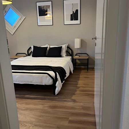 Black&White Apartment Uzwil Exterior photo