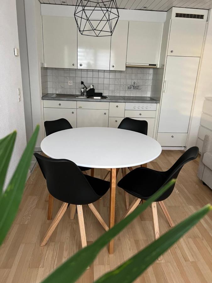 Black&White Apartment Uzwil Exterior photo